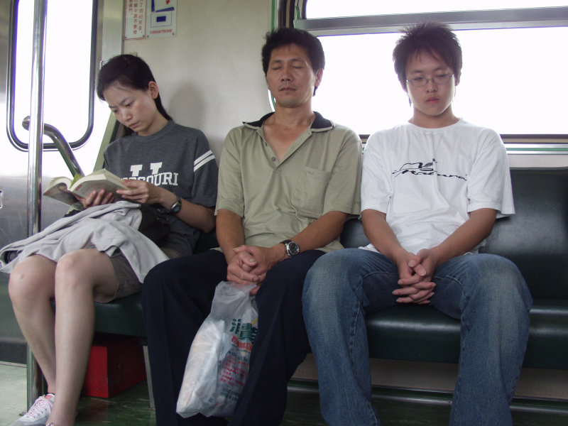 台灣鐵路旅遊攝影電車-區間車旅客篇2006攝影照片13