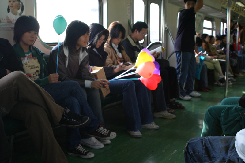 台灣鐵路旅遊攝影電車-區間車行車特寫攝影照片25
