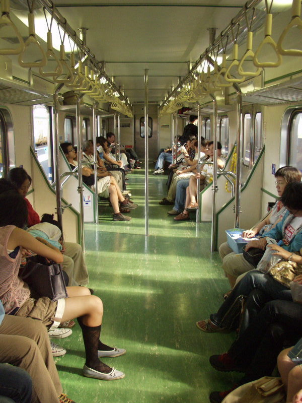 台灣鐵路旅遊攝影電車-區間車行車特寫攝影照片87