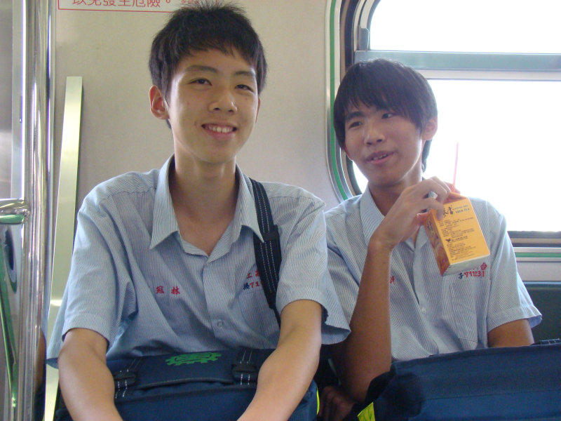 台灣鐵路旅遊攝影街拍帥哥20090418攝影照片7