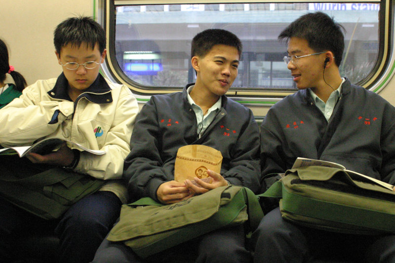 台灣鐵路旅遊攝影街拍帥哥一中同學2005-02-22攝影照片7