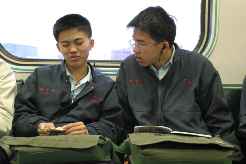 台灣鐵路旅遊攝影街拍帥哥一中同學2005-02-22攝影照片12