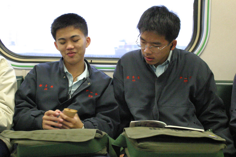 台灣鐵路旅遊攝影街拍帥哥一中同學2005-02-22攝影照片13