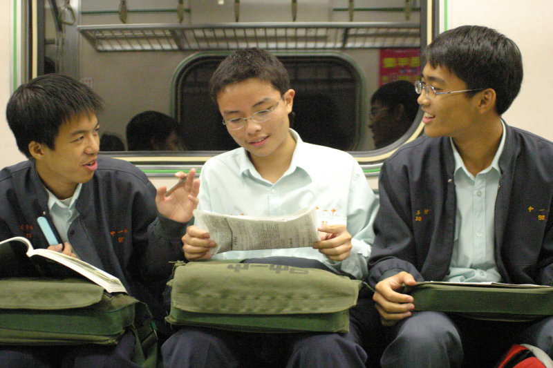 台灣鐵路旅遊攝影街拍帥哥台中一中2004-11-15攝影照片17