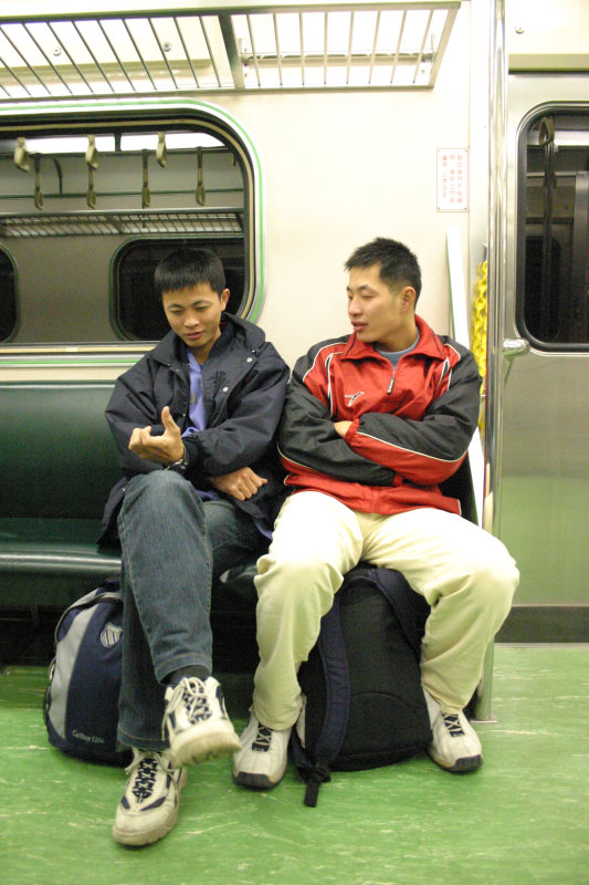 台灣鐵路旅遊攝影街拍帥哥后里阿兵哥2005-03-04攝影照片12