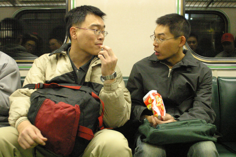台灣鐵路旅遊攝影街拍帥哥后里阿兵哥2005-03-18攝影照片6