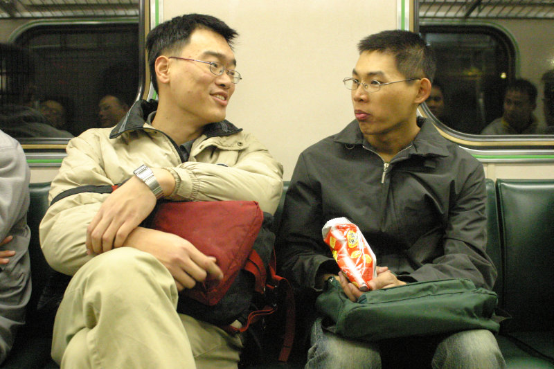 台灣鐵路旅遊攝影街拍帥哥后里阿兵哥2005-03-18攝影照片10