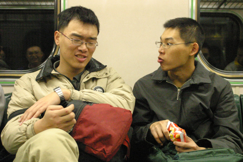 台灣鐵路旅遊攝影街拍帥哥后里阿兵哥2005-03-18攝影照片15