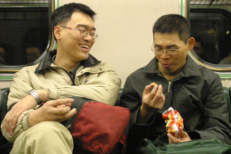 台灣鐵路旅遊攝影街拍帥哥后里阿兵哥2005-03-18攝影照片20
