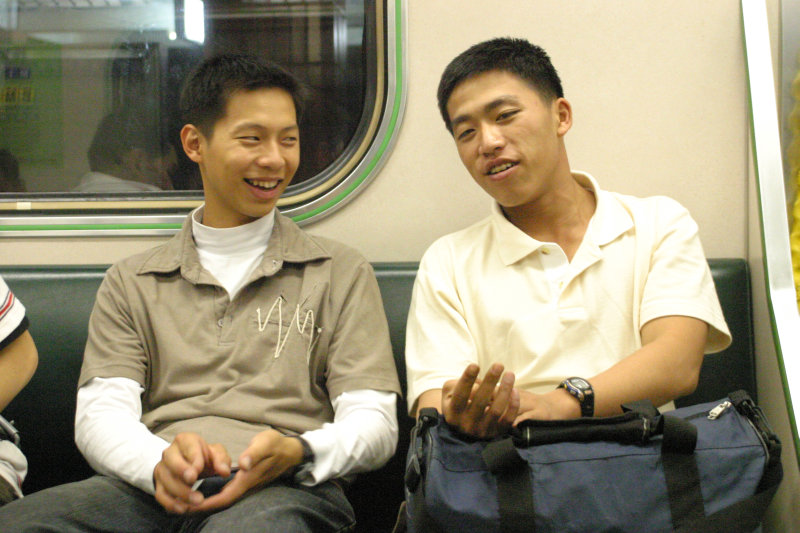 台灣鐵路旅遊攝影街拍帥哥后里阿兵哥2005-04-15攝影照片36