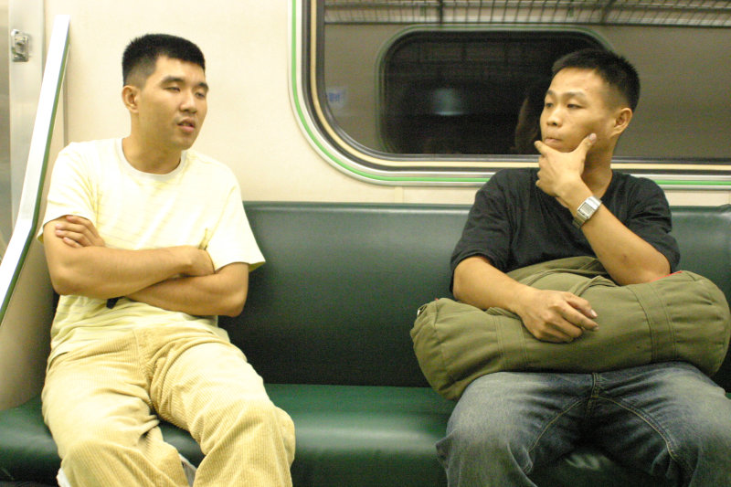 台灣鐵路旅遊攝影街拍帥哥后里阿兵哥2005-07-22攝影照片8
