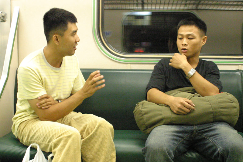 台灣鐵路旅遊攝影街拍帥哥后里阿兵哥2005-07-22攝影照片9