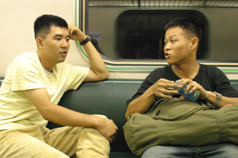 台灣鐵路旅遊攝影街拍帥哥后里阿兵哥2005-07-22攝影照片13