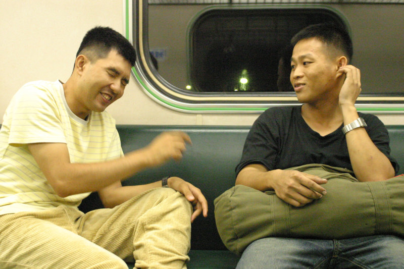 台灣鐵路旅遊攝影街拍帥哥后里阿兵哥2005-07-22攝影照片23