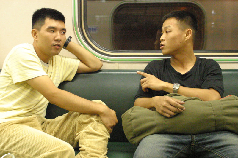 台灣鐵路旅遊攝影街拍帥哥后里阿兵哥2005-07-22攝影照片34