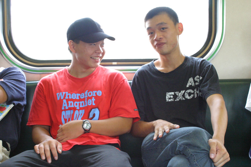 台灣鐵路旅遊攝影街拍帥哥對話旅客(1)2005-07-31攝影照片29