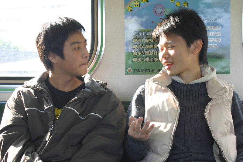 台灣鐵路旅遊攝影街拍帥哥對話旅客(1)2005-12-17攝影照片11