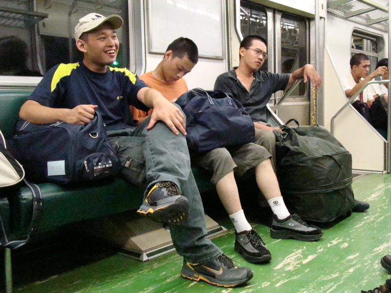 台灣鐵路旅遊攝影街拍帥哥成功嶺20070720攝影照片3