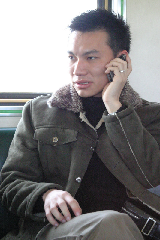 台灣鐵路旅遊攝影街拍帥哥蘋果日報2005-03-05攝影照片10