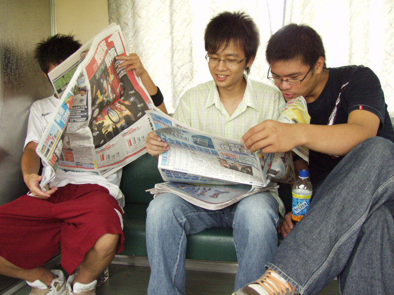 台灣鐵路旅遊攝影街拍帥哥蘋果日報20060730攝影照片18