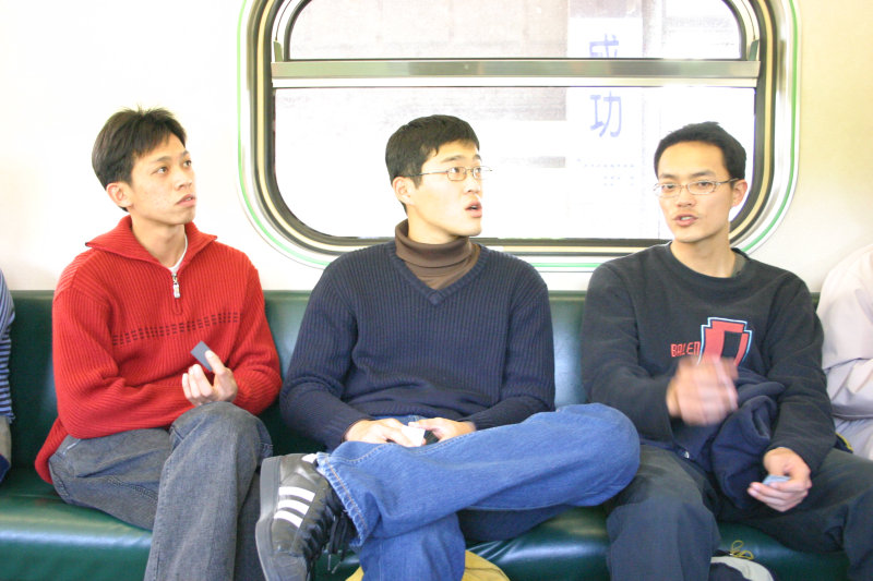 台灣鐵路旅遊攝影街拍帥哥阿兵哥的對話2005-02-10攝影照片7
