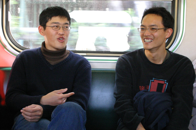 台灣鐵路旅遊攝影街拍帥哥阿兵哥的對話2005-02-10攝影照片24