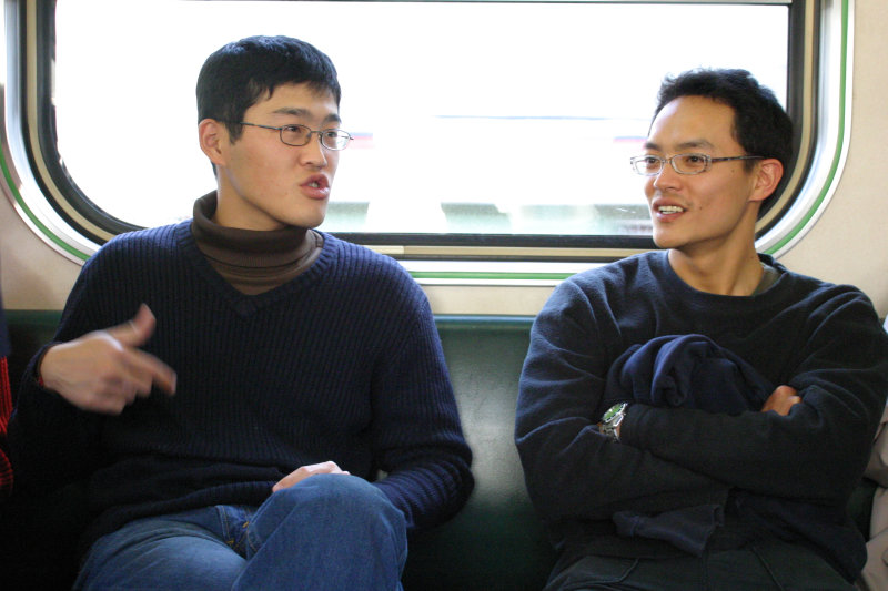 台灣鐵路旅遊攝影街拍帥哥阿兵哥的對話2005-02-10攝影照片29