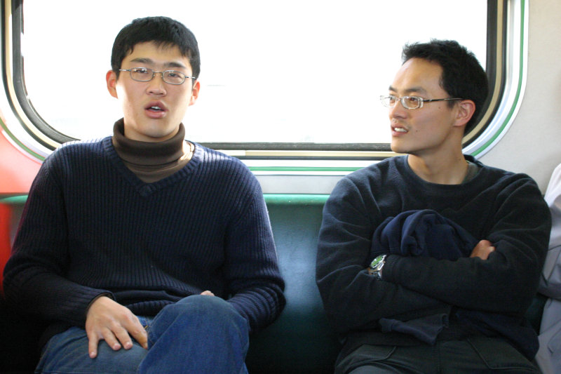 台灣鐵路旅遊攝影街拍帥哥阿兵哥的對話2005-02-10攝影照片30