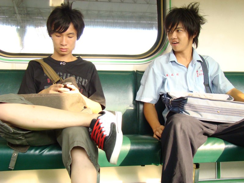 台灣鐵路旅遊攝影街拍帥哥陳威力2007-09-15攝影照片2