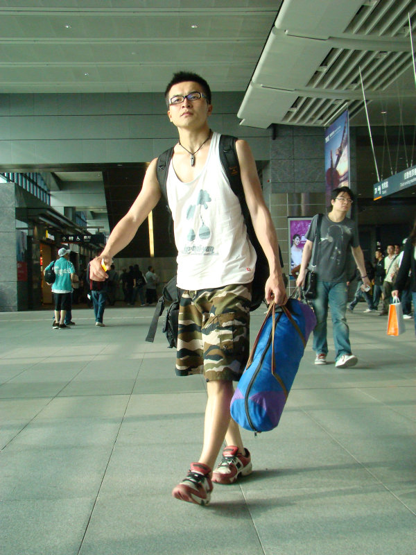 台灣鐵路旅遊攝影高鐵台灣高鐵台中烏日站旅客特寫篇攝影照片220