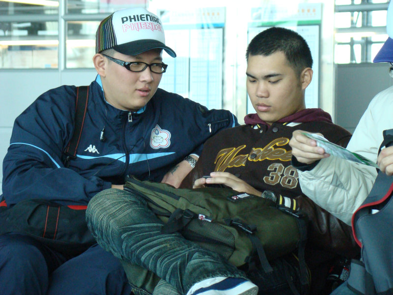 台灣鐵路旅遊攝影高鐵台灣高鐵台中烏日站旅客特寫篇攝影照片260