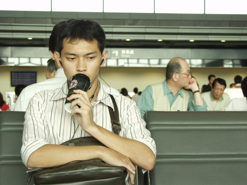 台灣鐵路旅遊攝影高鐵台灣高鐵台中烏日站旅客特寫篇攝影照片359