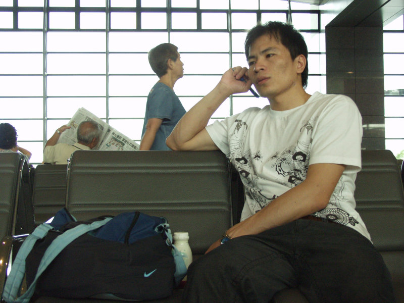 台灣鐵路旅遊攝影高鐵台灣高鐵台中烏日站旅客特寫篇攝影照片381