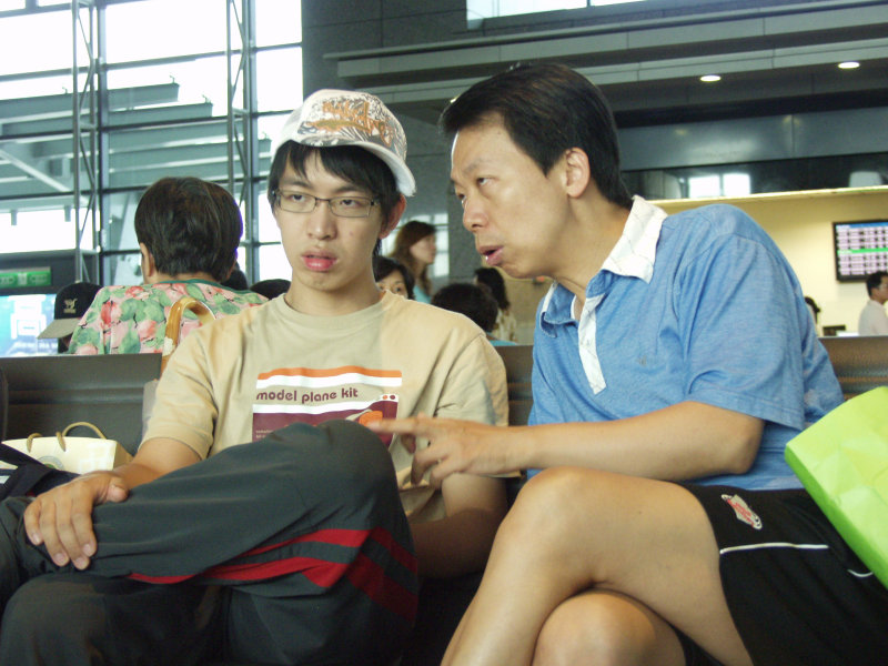 台灣鐵路旅遊攝影高鐵台灣高鐵台中烏日站旅客特寫篇攝影照片397
