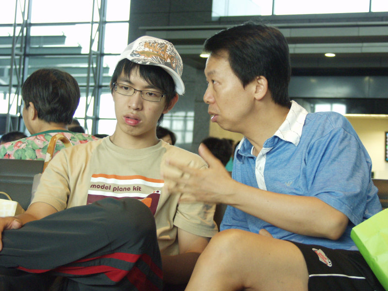 台灣鐵路旅遊攝影高鐵台灣高鐵台中烏日站旅客特寫篇攝影照片400