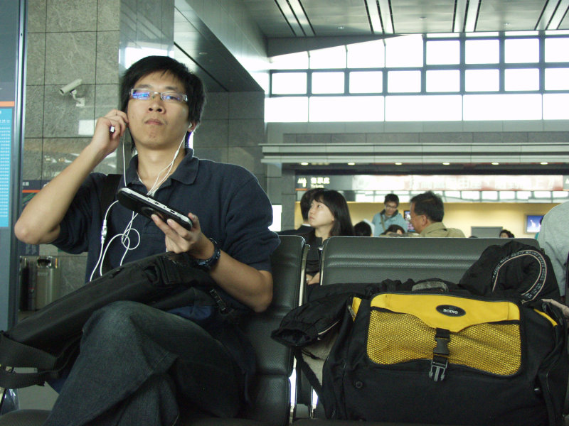 台灣鐵路旅遊攝影高鐵台灣高鐵台中烏日站旅客特寫篇攝影照片408